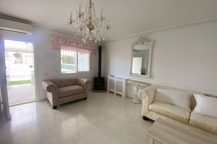 Image No.7-2 Bed Townhouse for sale