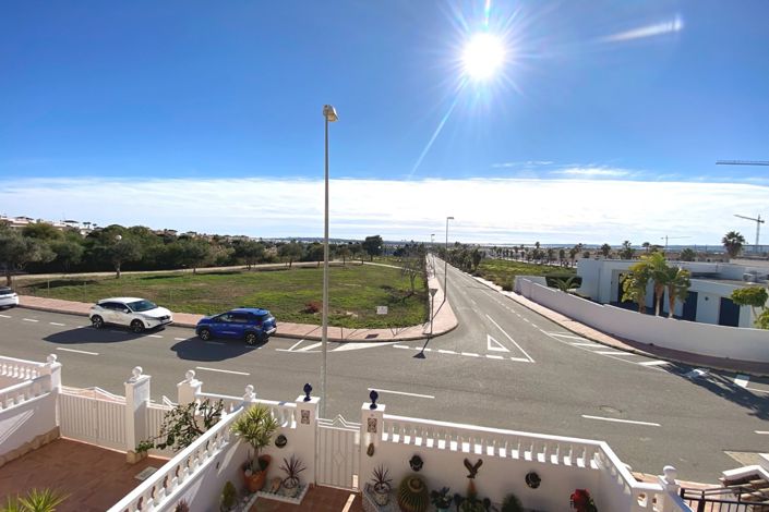 Image No.27-3 Bed Villa for sale