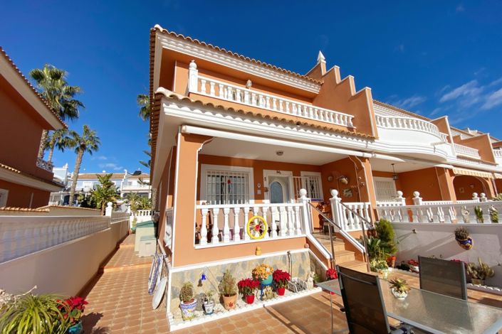 Image No.3-3 Bed Villa for sale