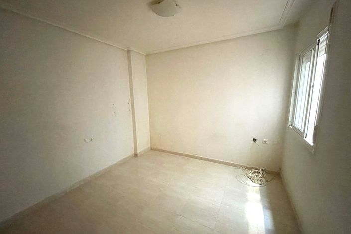 Image No.11-3 Bed Property for sale