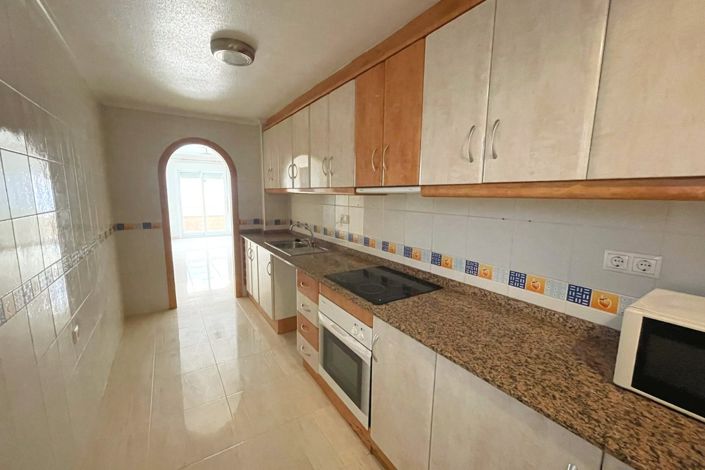 Image No.5-3 Bed Property for sale