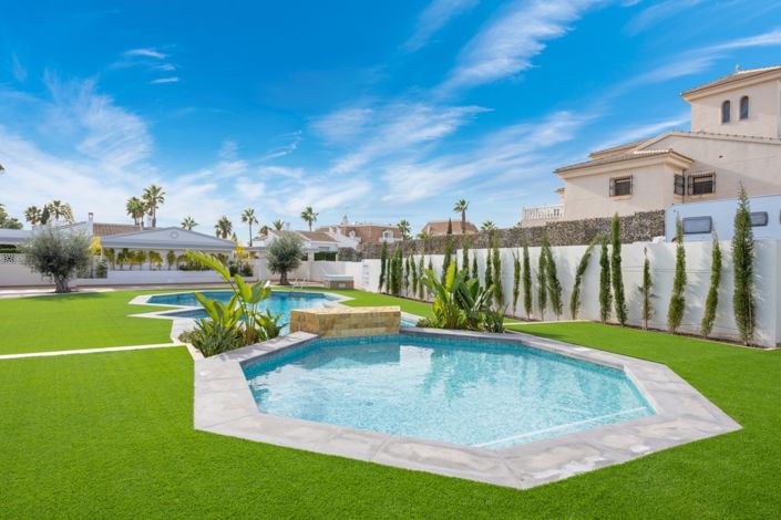 Image No.29-2 Bed Property for sale