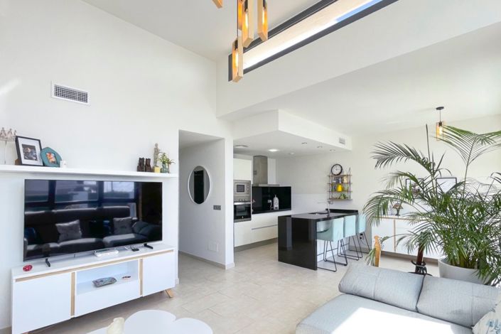 Image No.4-2 Bed Villa for sale