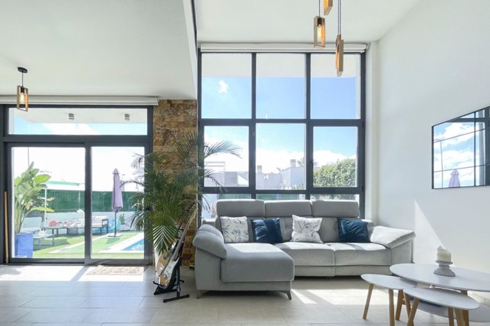 Image No.6-2 Bed Villa for sale