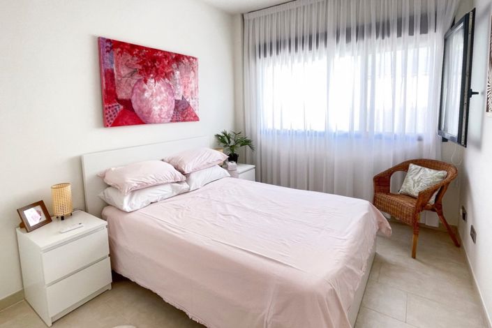 Image No.7-2 Bed Villa for sale