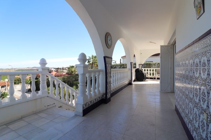 Image No.30-4 Bed Villa for sale