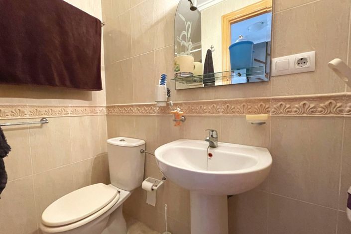 Image No.9-3 Bed Townhouse for sale