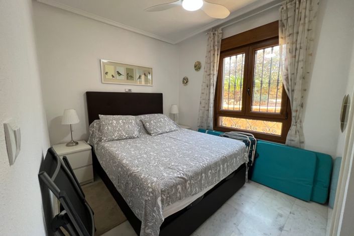 Image No.17-2 Bed Bungalow for sale