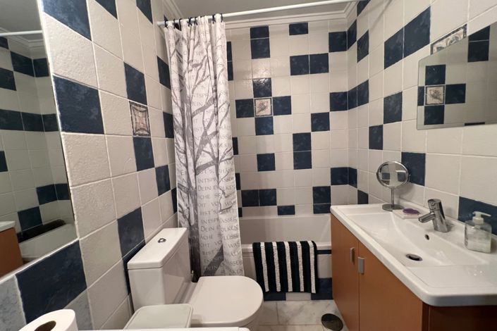 Image No.21-2 Bed Bungalow for sale