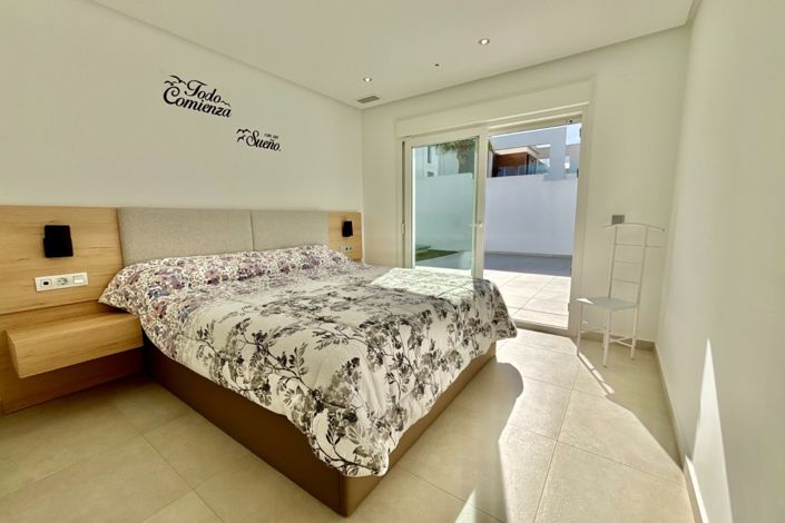 Image No.12-3 Bed Villa for sale