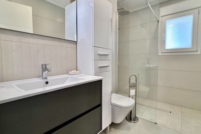 Image No.17-3 Bed Villa for sale