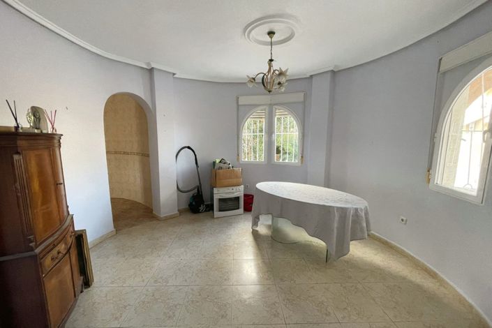 Image No.12-5 Bed Villa for sale