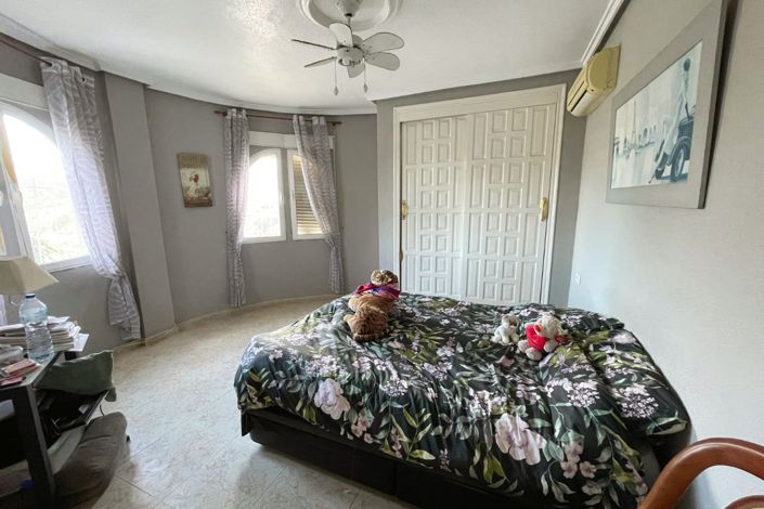 Image No.18-5 Bed Villa for sale