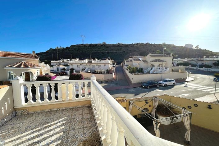 Image No.17-3 Bed Villa for sale