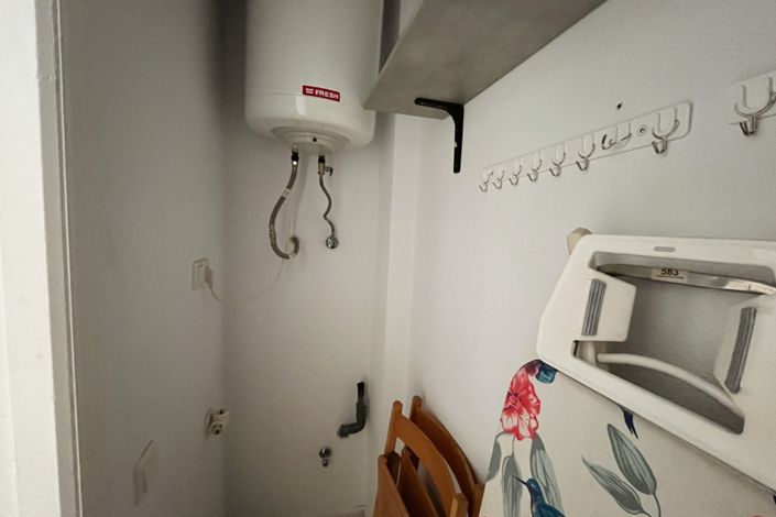 Image No.12-2 Bed Property for sale