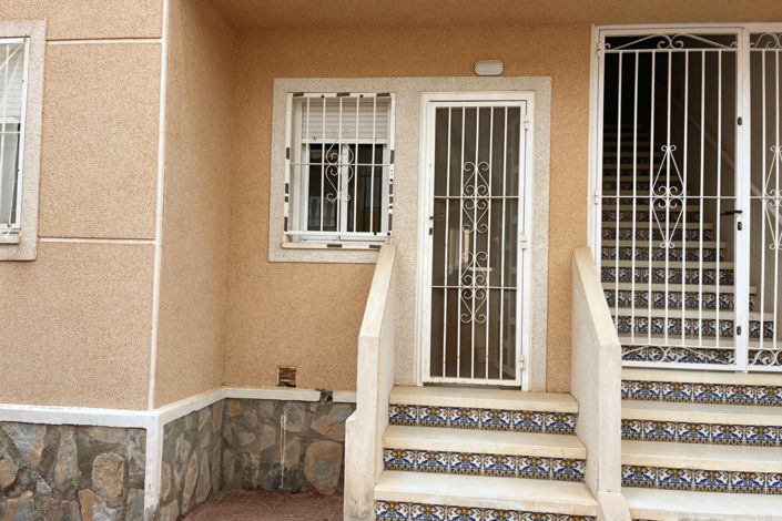 Image No.14-2 Bed Property for sale