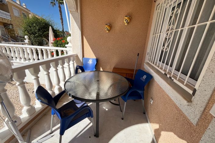 Image No.18-2 Bed Property for sale