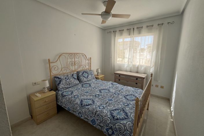 Image No.20-2 Bed Property for sale