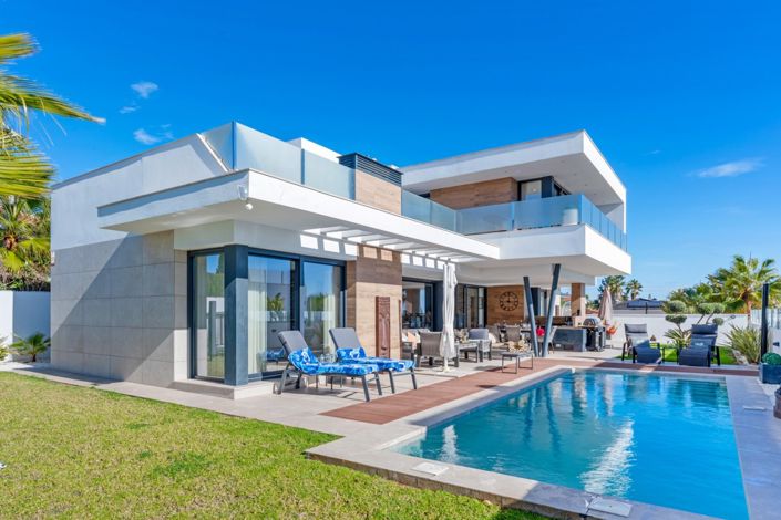 Image No.33-4 Bed Villa for sale