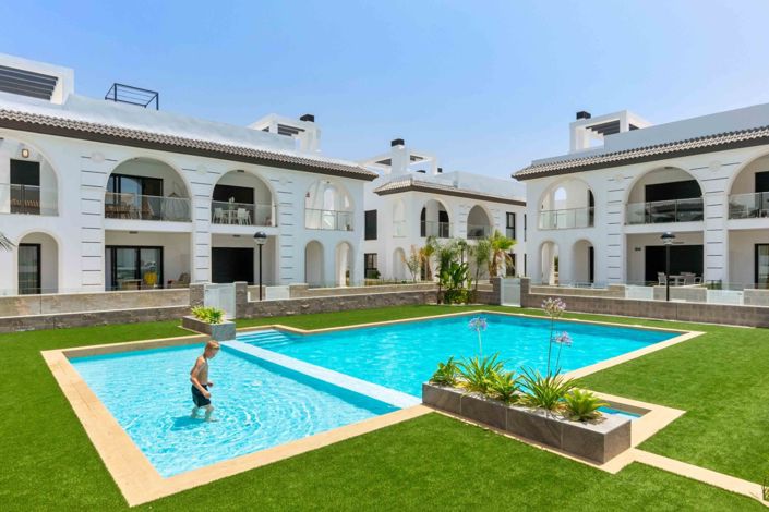 Image No.28-2 Bed Property for sale