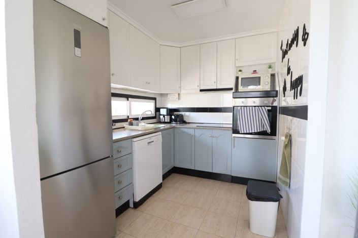 Image No.11-2 Bed Property for sale