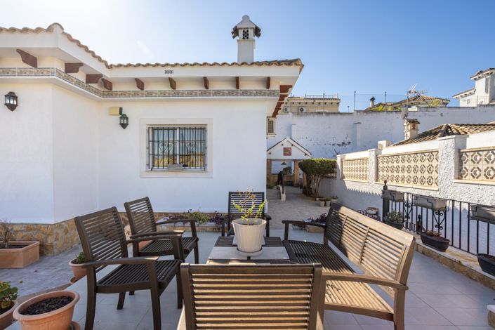 Image No.33-3 Bed Villa for sale