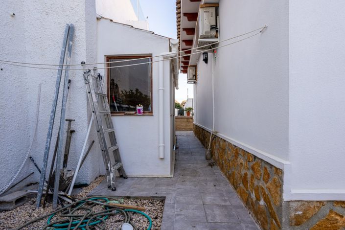 Image No.39-3 Bed Villa for sale