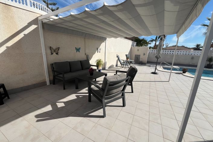 Image No.40-3 Bed Villa for sale