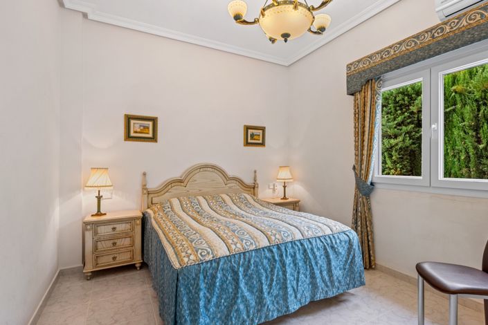 Image No.20-4 Bed Villa for sale