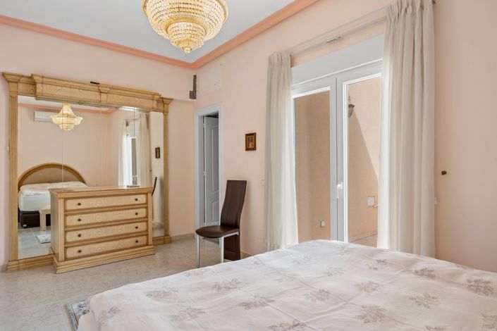 Image No.30-4 Bed Villa for sale