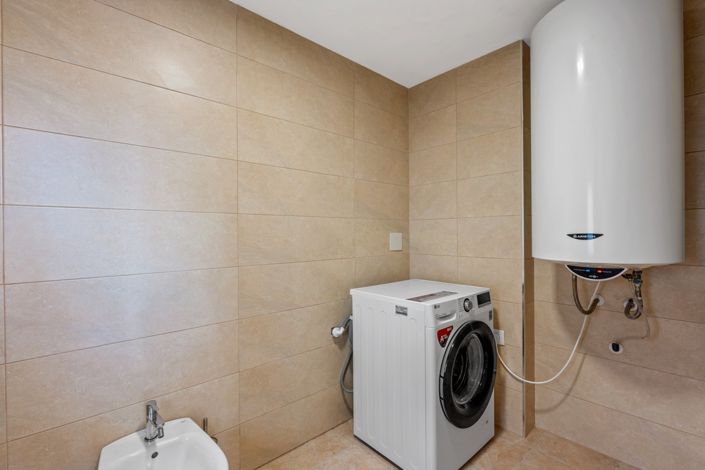 Image No.32-5 Bed Villa for sale