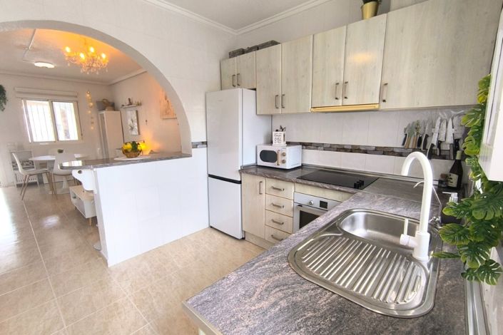 Image No.10-3 Bed Bungalow for sale