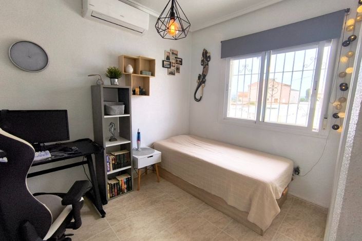 Image No.18-3 Bed Bungalow for sale