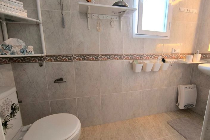 Image No.19-3 Bed Bungalow for sale