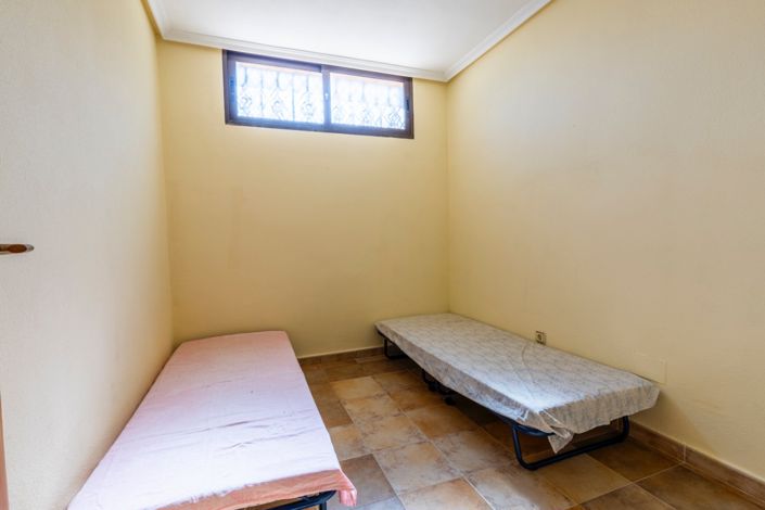 Image No.18-6 Bed Villa for sale