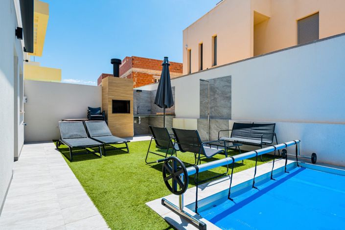 Image No.29-3 Bed Villa for sale