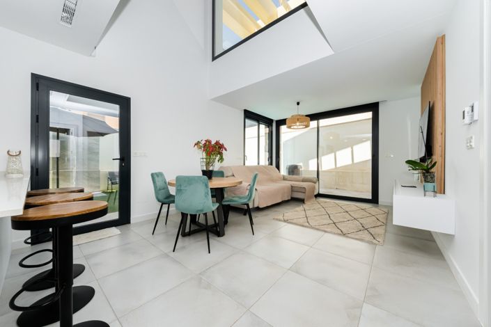 Image No.6-3 Bed Villa for sale