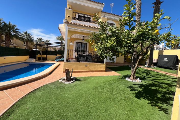 Image No.32-3 Bed Villa for sale