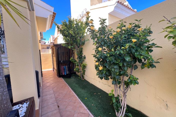 Image No.39-3 Bed Villa for sale