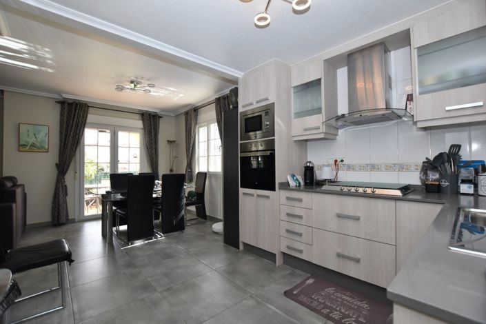 Image No.4-Villa de 3 chambres à vendre à Orihuela Costa