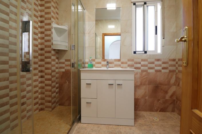 Image No.12-2 Bed Villa for sale