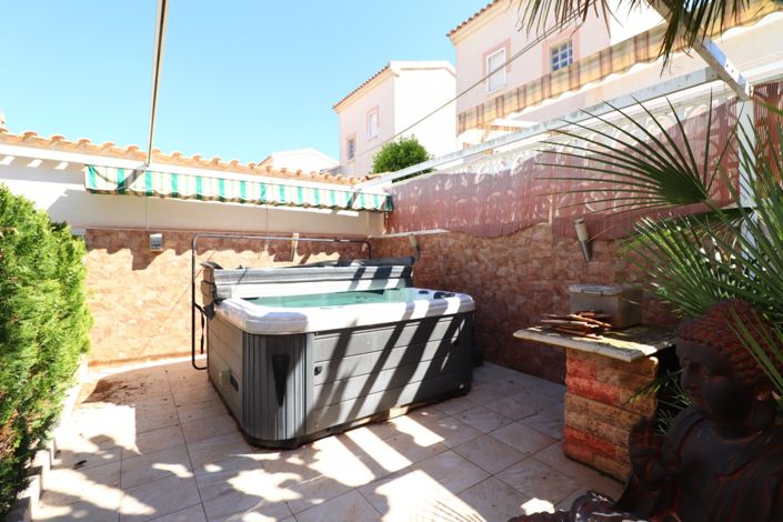 Image No.21-2 Bed Villa for sale