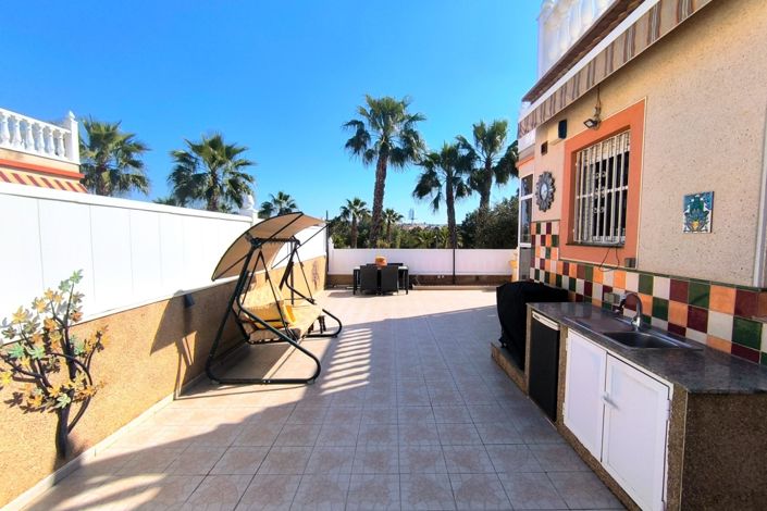 Image No.19-3 Bed Villa for sale