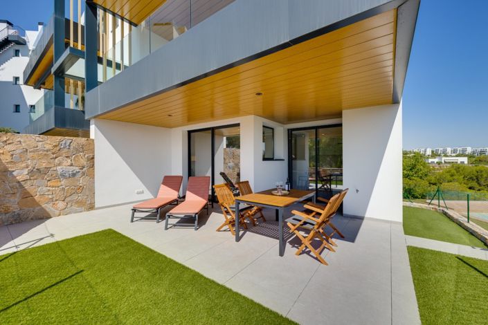 Image No.26-2 Bed Property for sale