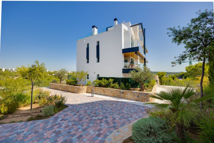 Image No.35-2 Bed Property for sale