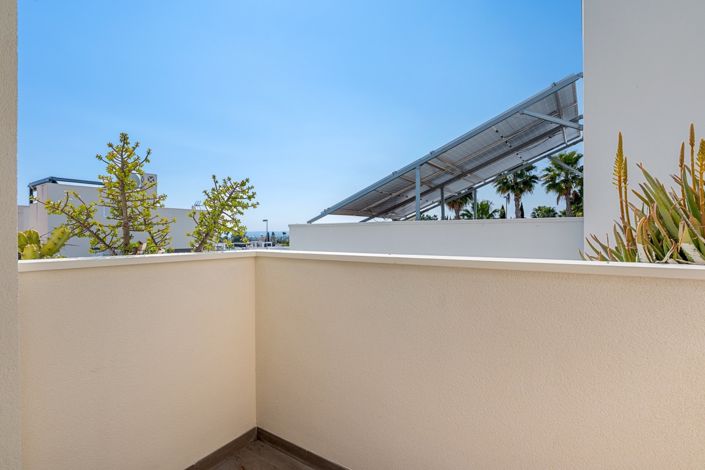 Image No.20-2 Bed Villa for sale