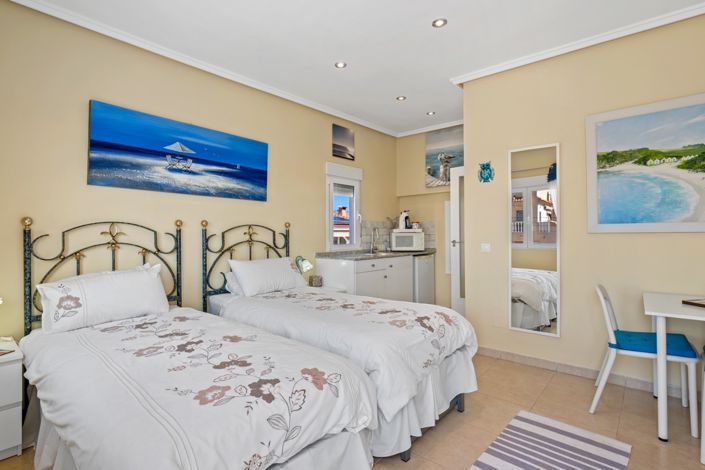 Image No.37-3 Bed Villa for sale