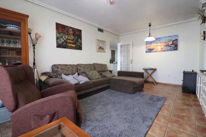 Image No.6-3 Bed Property for sale