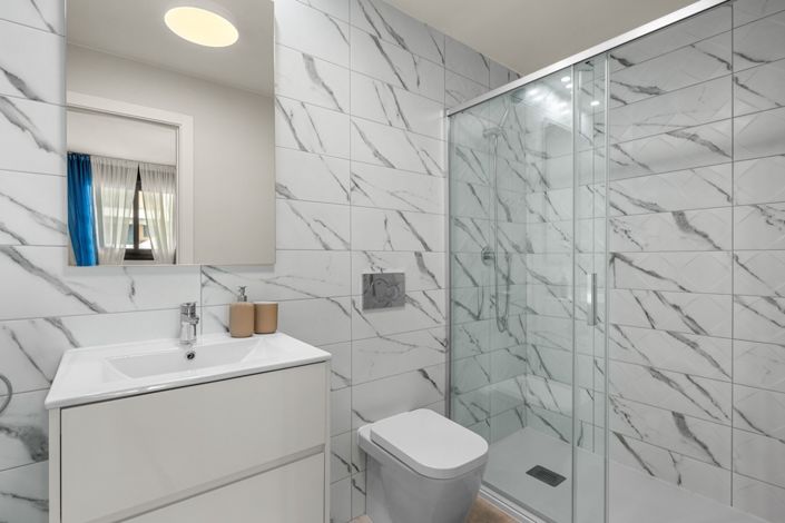 Image No.14-2 Bed Property for sale