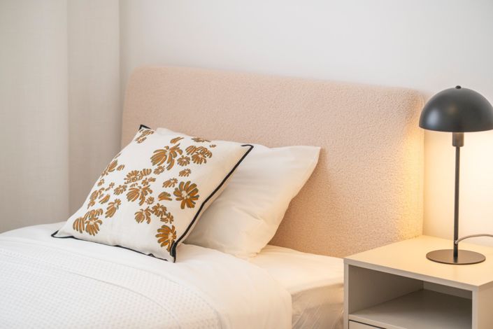 Image No.20-2 Bed Property for sale